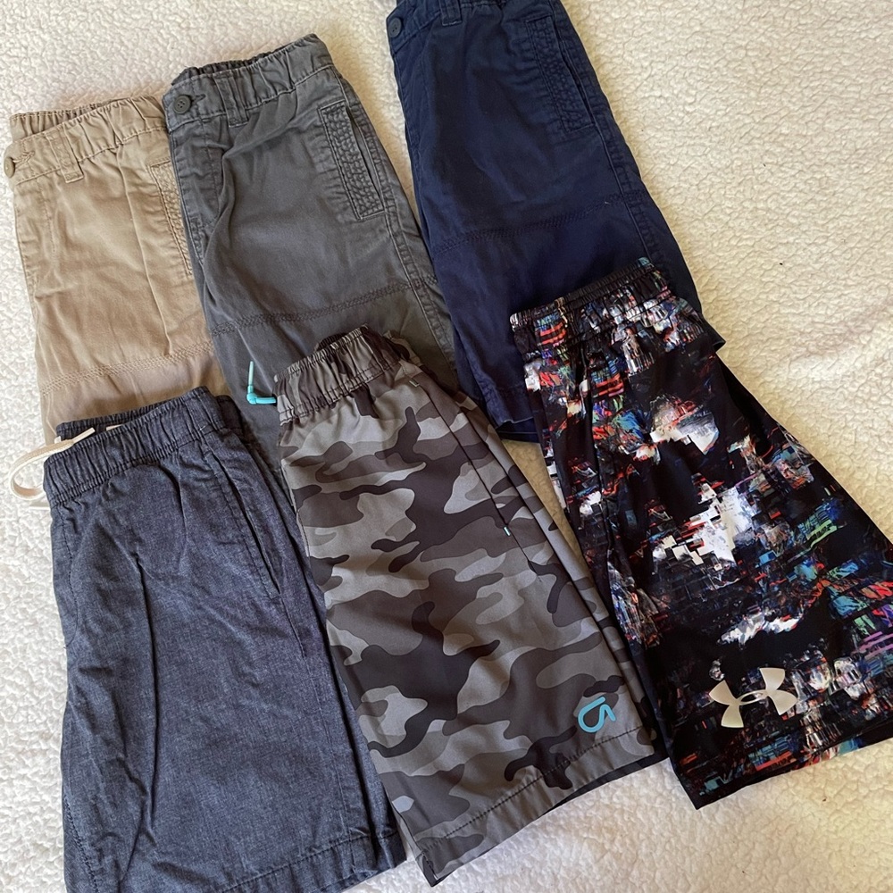 6️⃣ Pairs of Shorts
